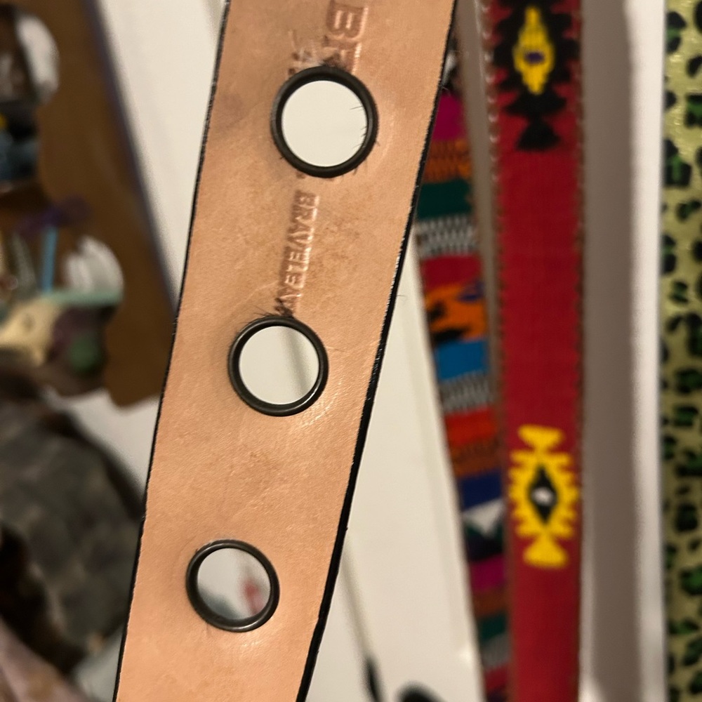 Brave Leysa hair on white leopard belt NWOT - Picture 7 of 7